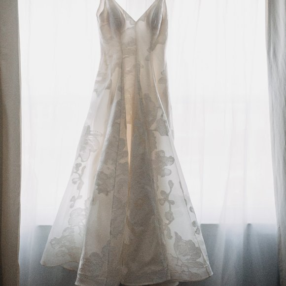 Dear Heart Goldie wedding gown - Picture 3 of 6